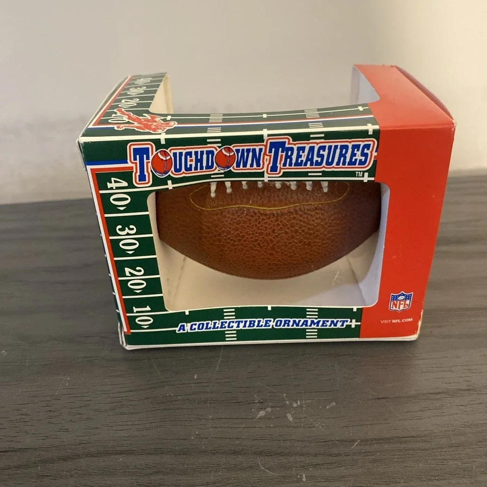 Washington Redskins - Football Christmas Tree Ornament NFL  New In Box